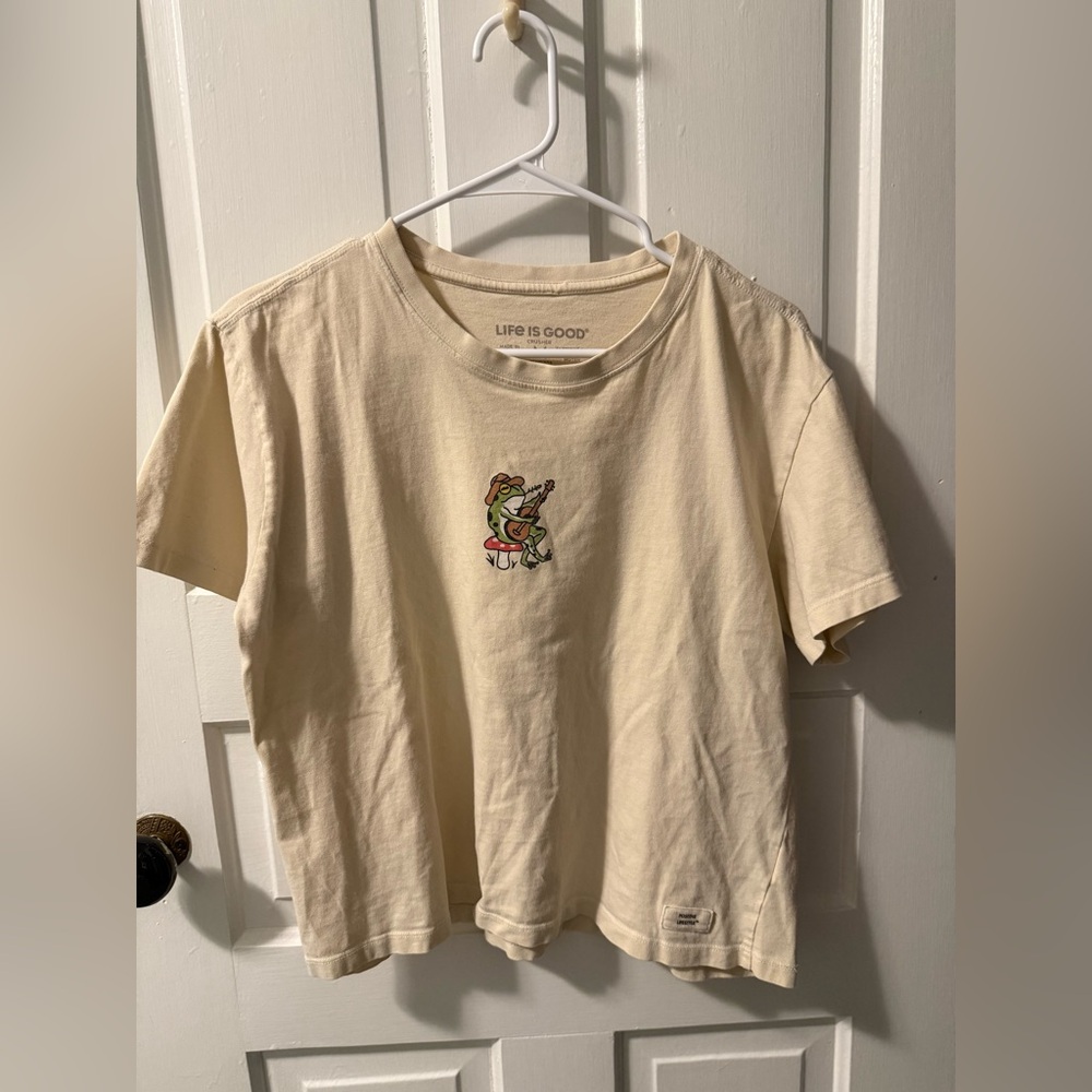 Life Is Good Short Sleeve Tee - Cream with Frog Graphic
